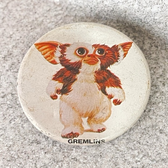 Jewelry - Vintage Gremlins Gizmo Pin Back Button 1984 Movie Memorabilia Mogwai 80s Retro